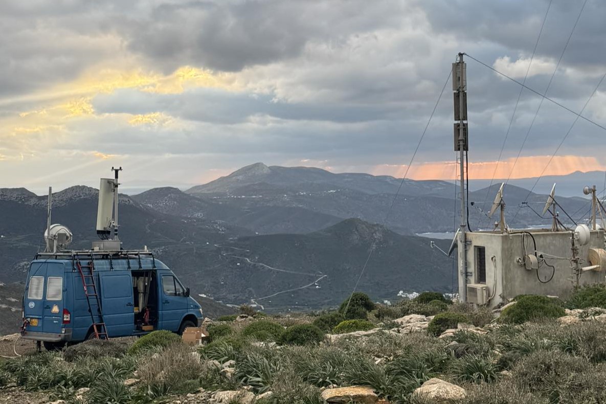 COSMOTE: Θωρακίζει τις τηλεπικοινωνίες στις Κυκλάδες